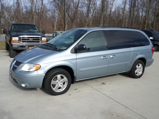 2006 dodge caravan sxt reviews