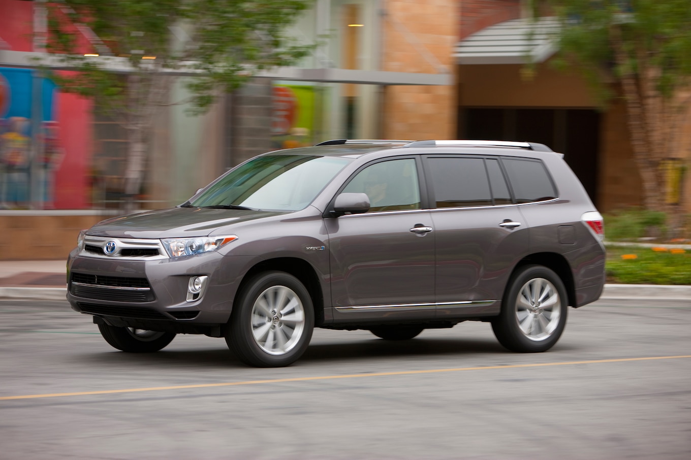 2013 toyota highlander hybrid review