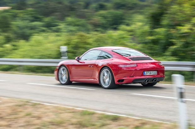 2017 porsche 911 carrera s review