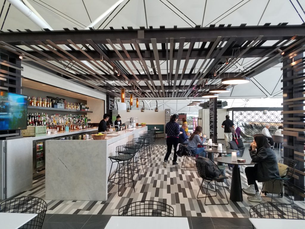 hong kong centurion lounge review