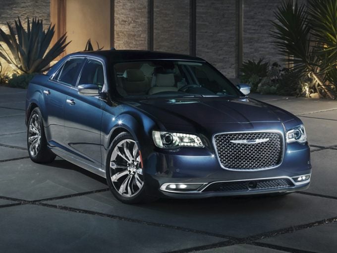 2017 chrysler 300 limited review