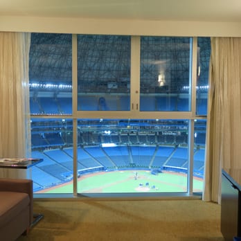 blue jays party room review