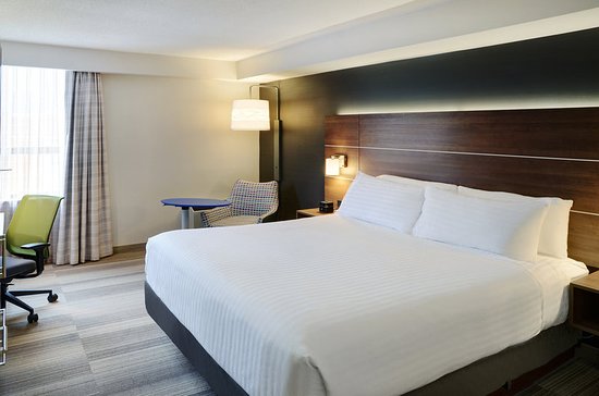 holiday inn express downtown toronto reviews