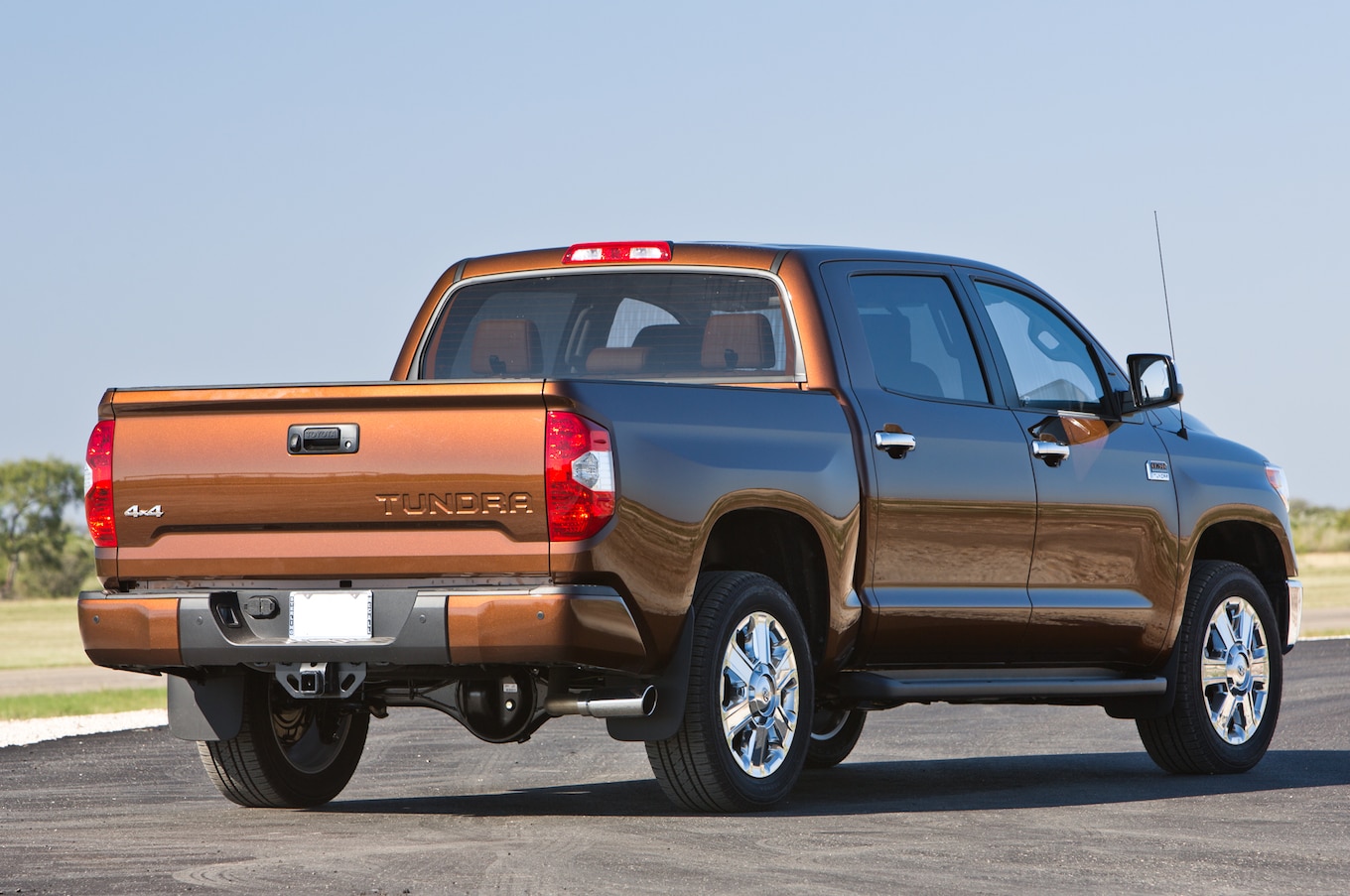 2014 toyota tundra review edmunds