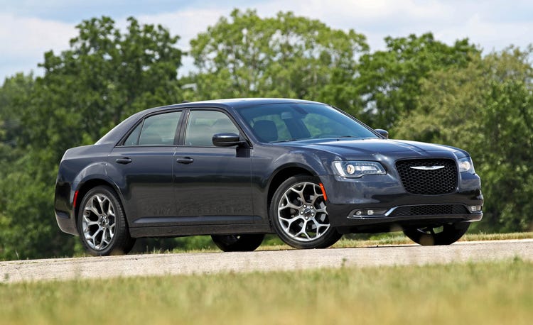 2017 chrysler 300 limited review