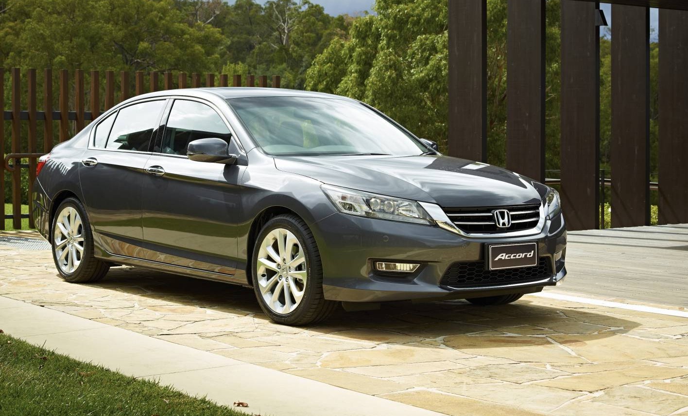 2013 honda accord review canada