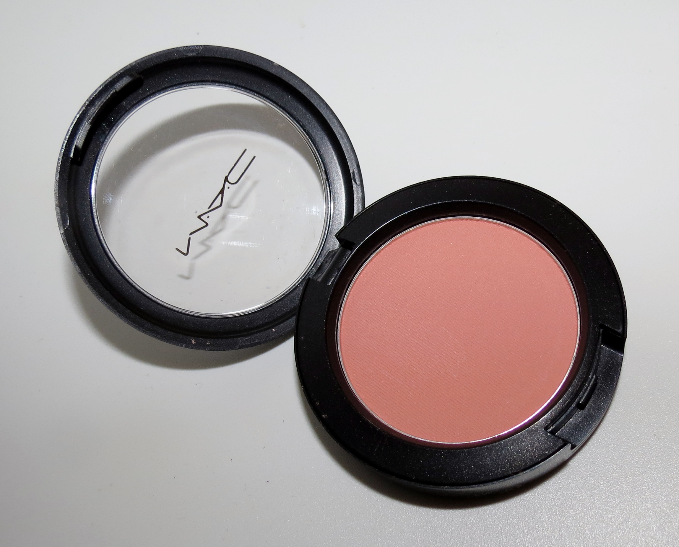 a pieu floral powder blusher review