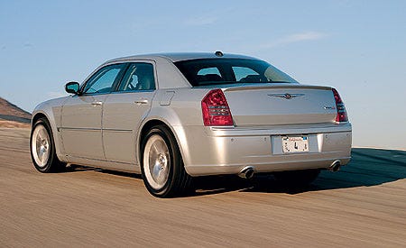 2011 chrysler 300 srt8 review