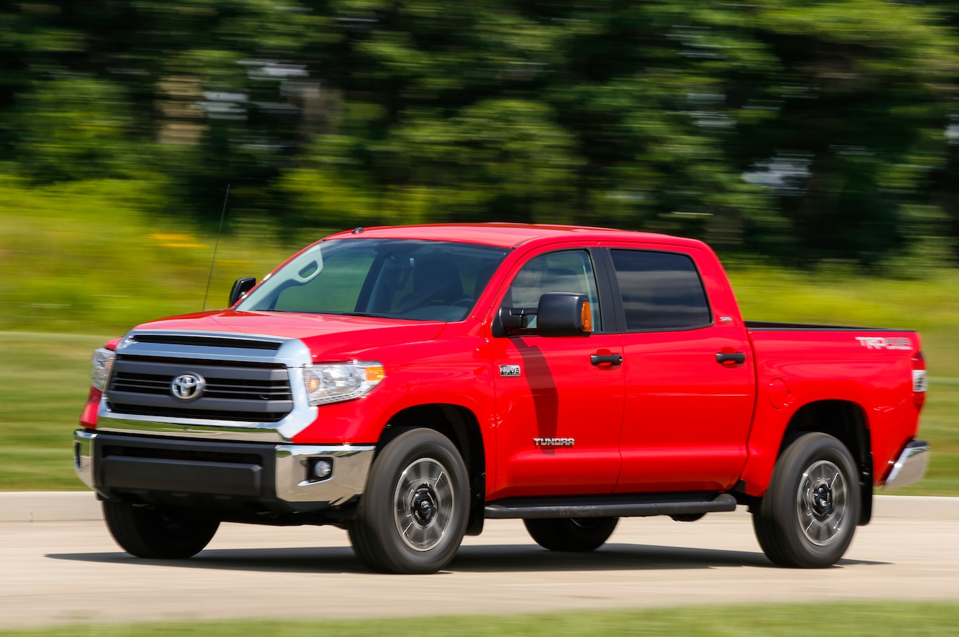 2014 toyota tundra review edmunds