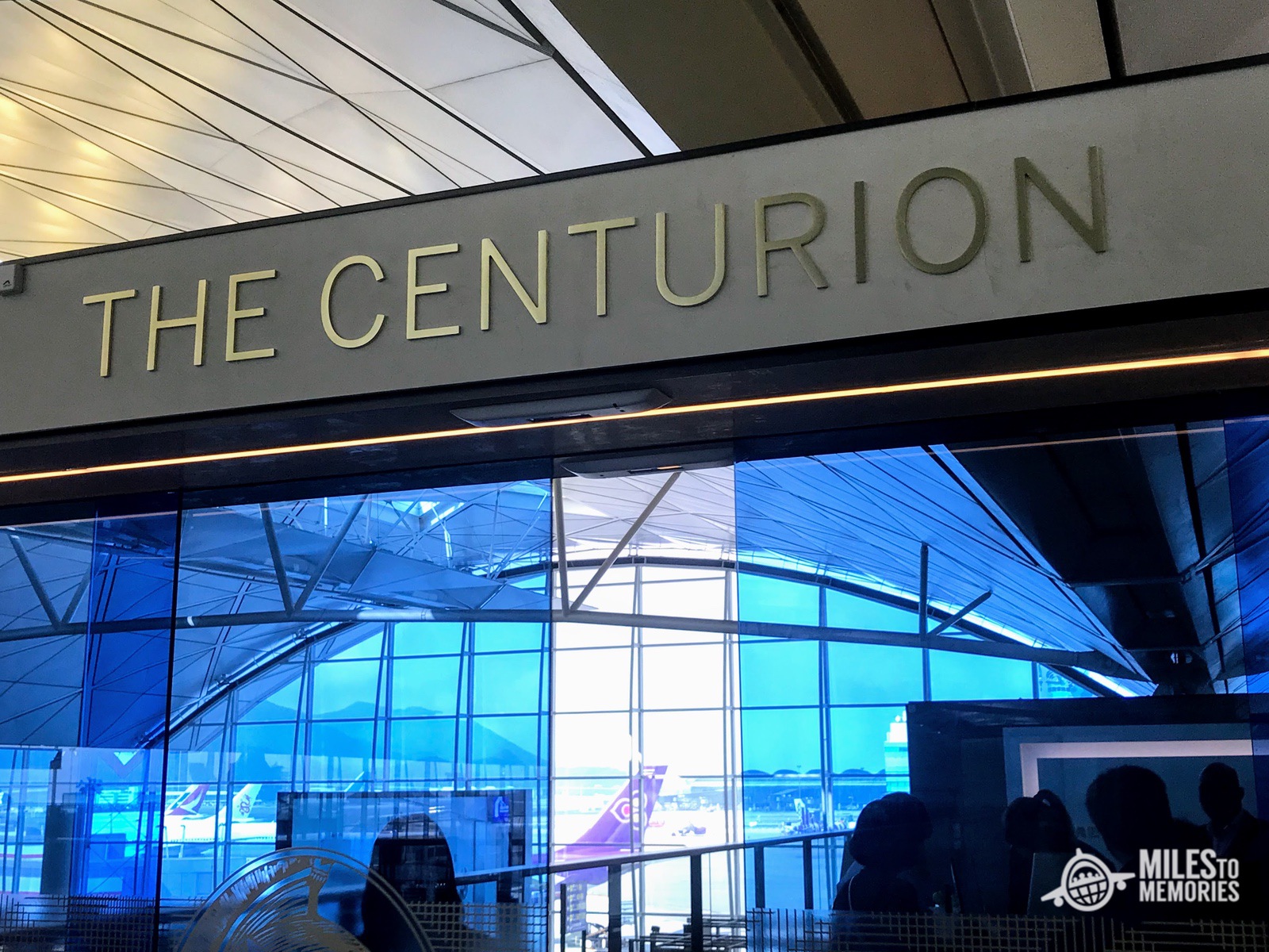 hong kong centurion lounge review