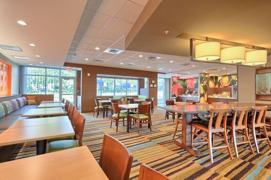 fairfield inn muncie in reviews